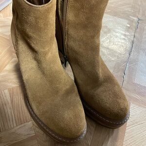 Steve Madden Tan Heeled Boots